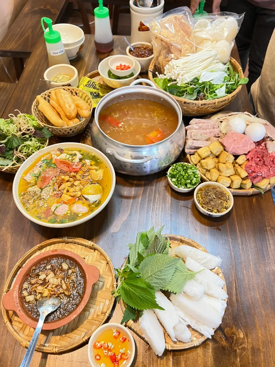 Lẩu riêu cua