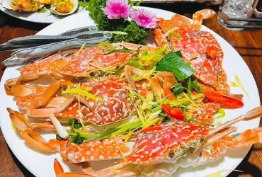 Nhà hàng hải sản Biển Đông đường Láng