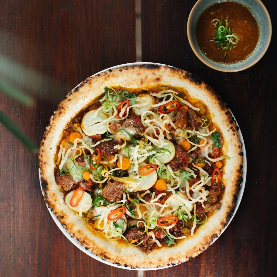 Review menu Pizza 4P Phạm Ngọc Thạch