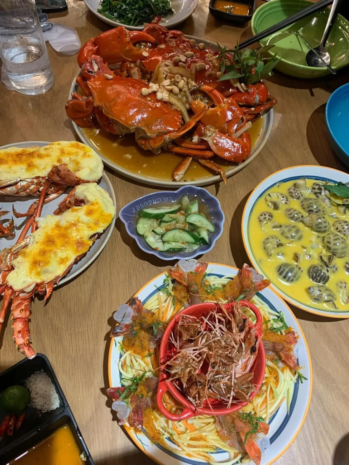 Nhà hàng hải sản Hà Nội