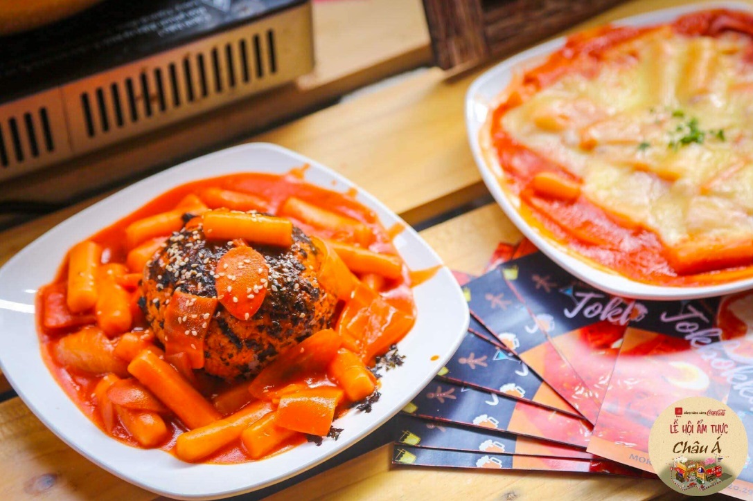 Tokbokki vừa cay vừa ngọt, đậm đà hương vị Hàn Quốc