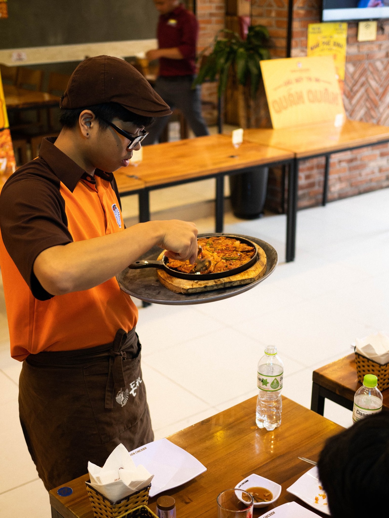 donchicken hang bong 1