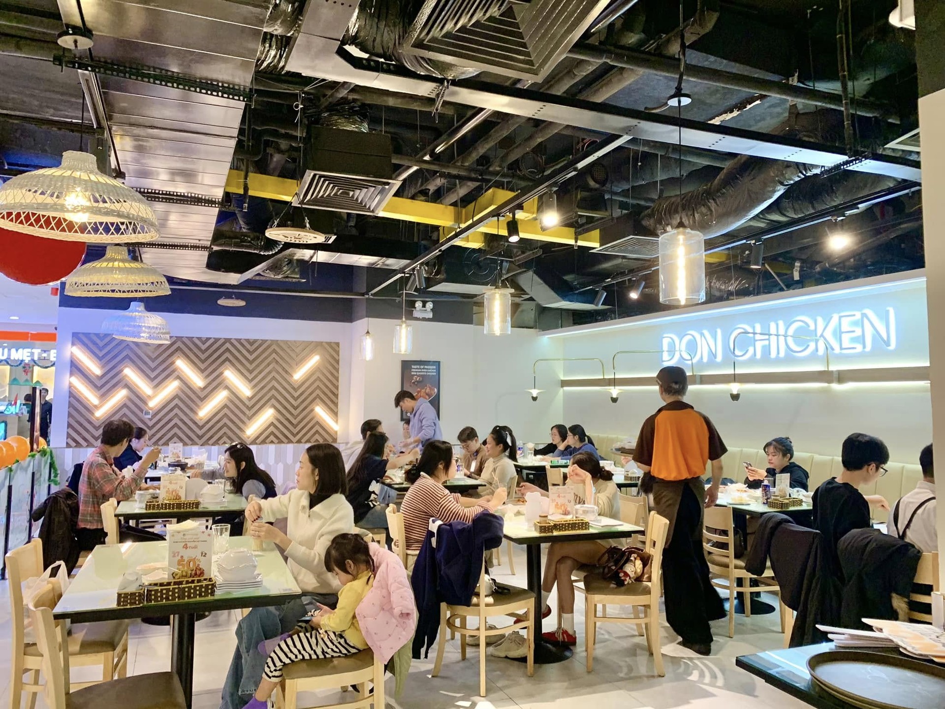 donchicken vincom nguyen chi thanh 2