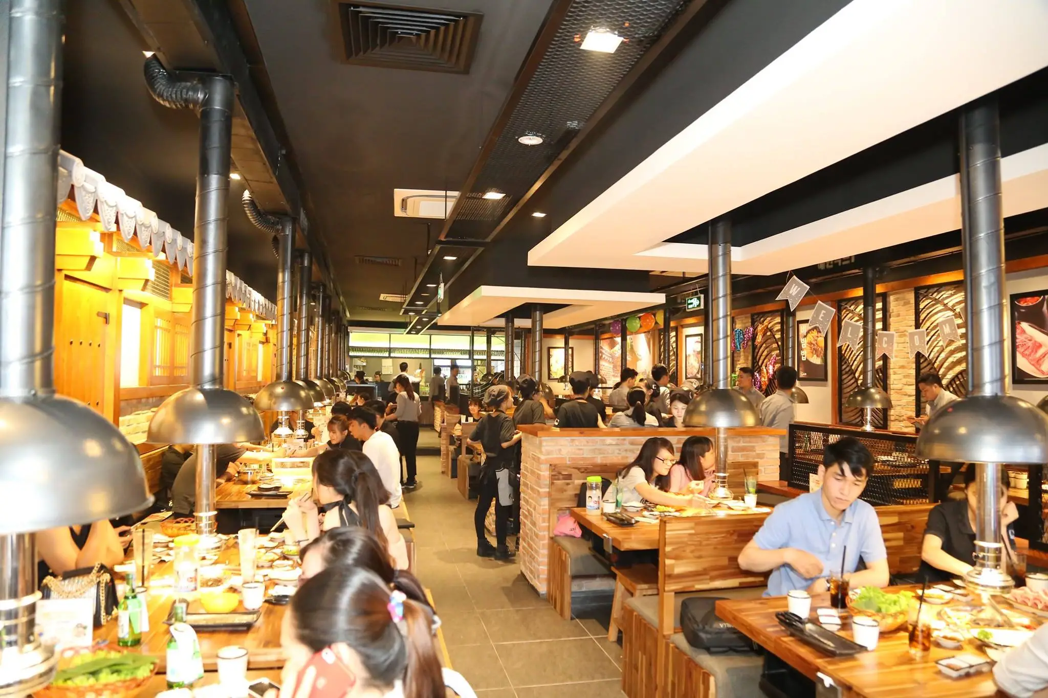 gogi house vincom pham ngoc thach 4