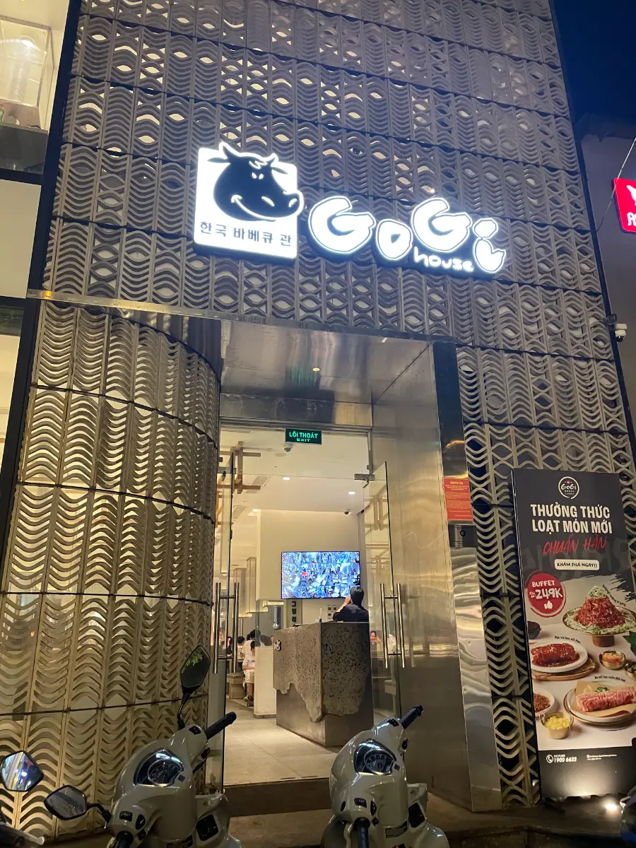 gogi house huynh thuc khang