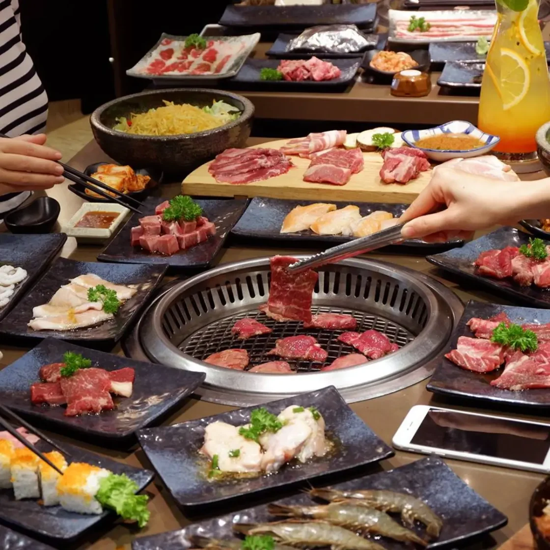 gogi house lac long quan