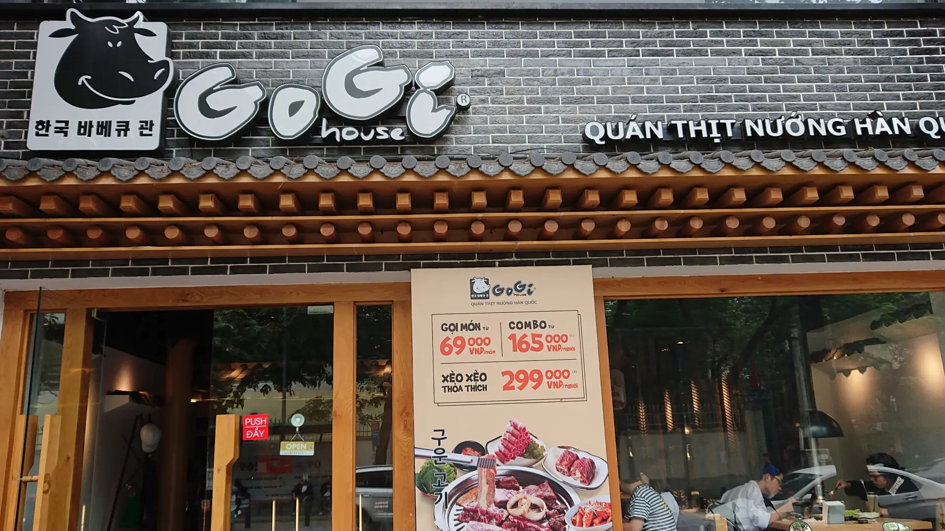 gogi house to hieu