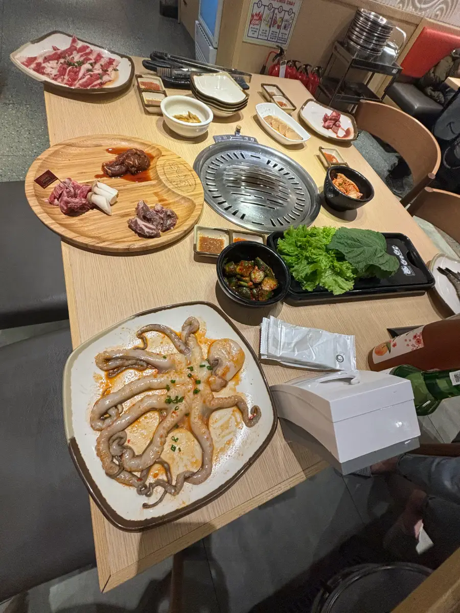 gogi house van quan 3