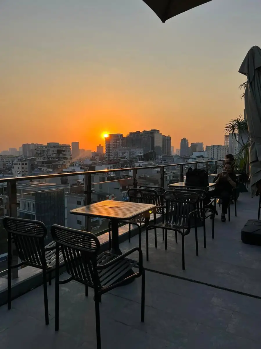 quan cafe 2 tang dep ha noi 9
