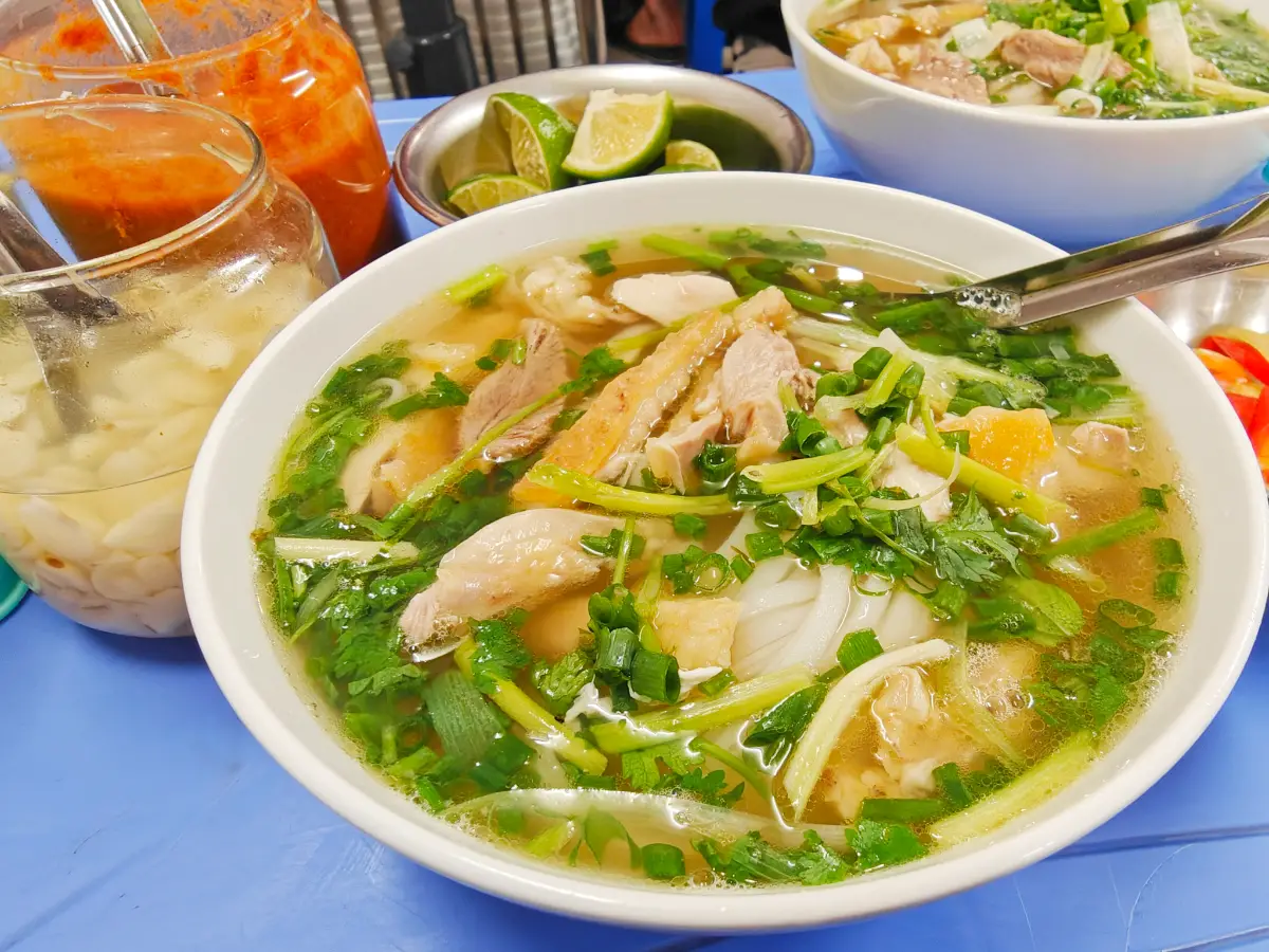 quan pho ha noi 8